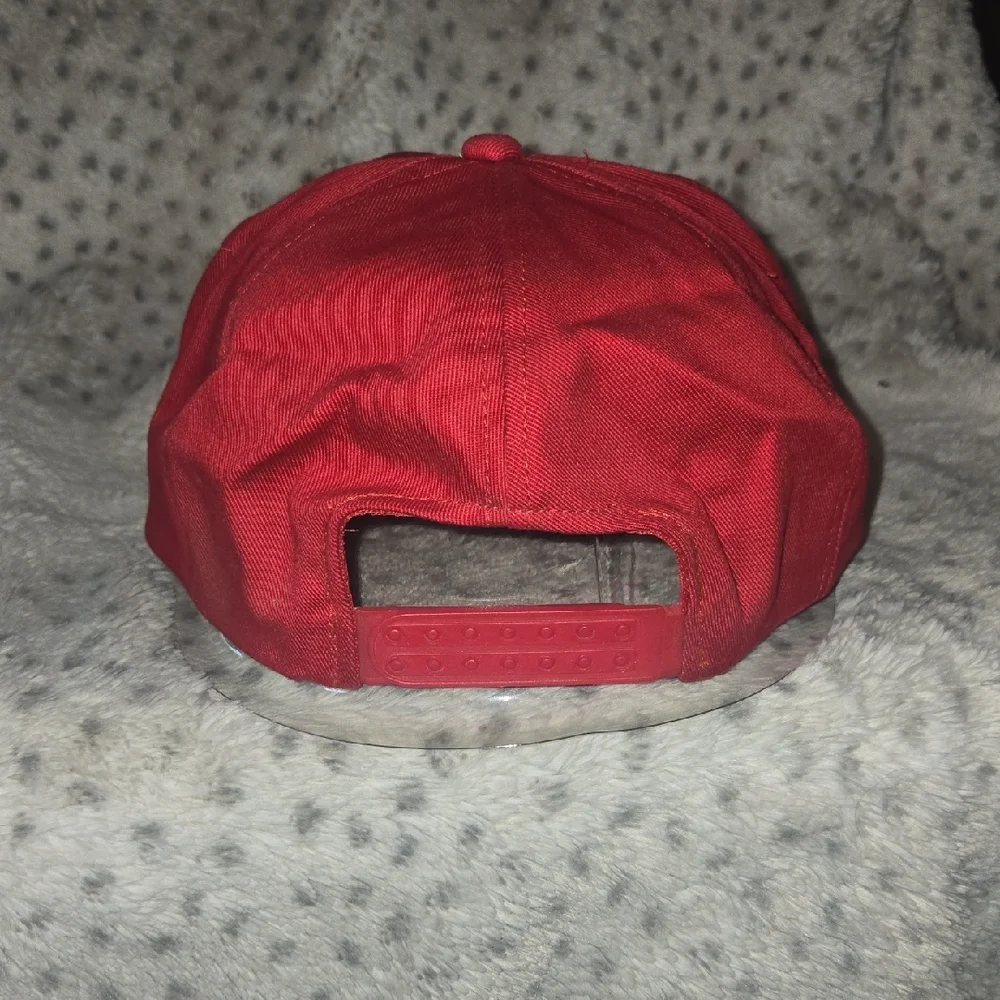 Red Men's Cap - Picture 3 of 9